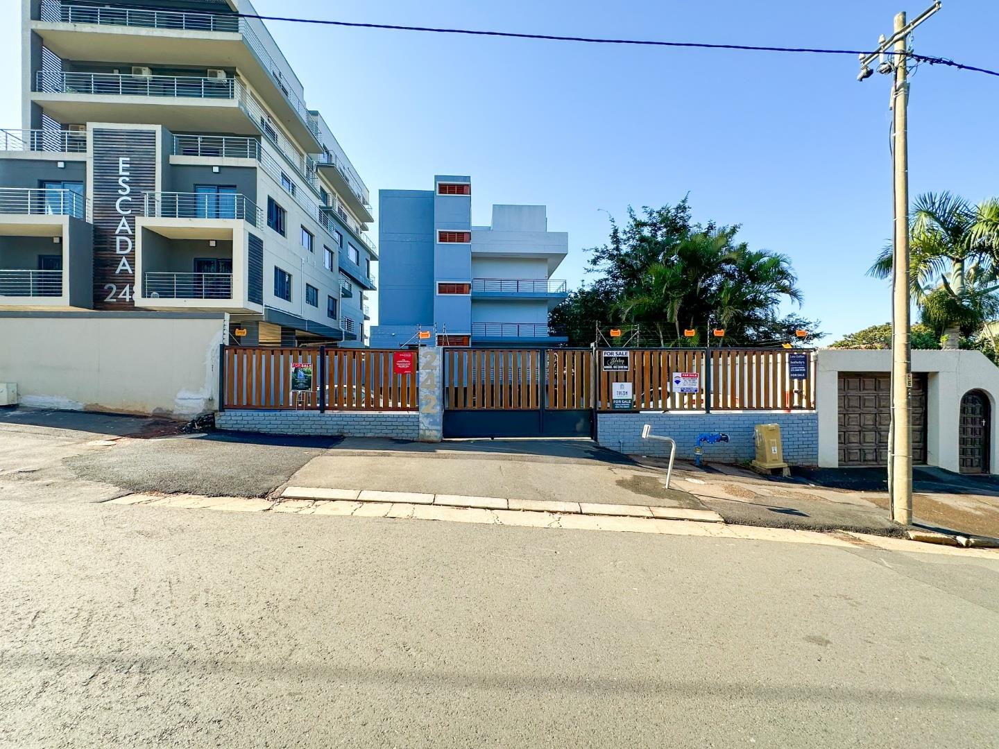 3 Bedroom Apartment / flat for sale in Essenwood 303 242 On Vause, 242 Vause Road P24112985154