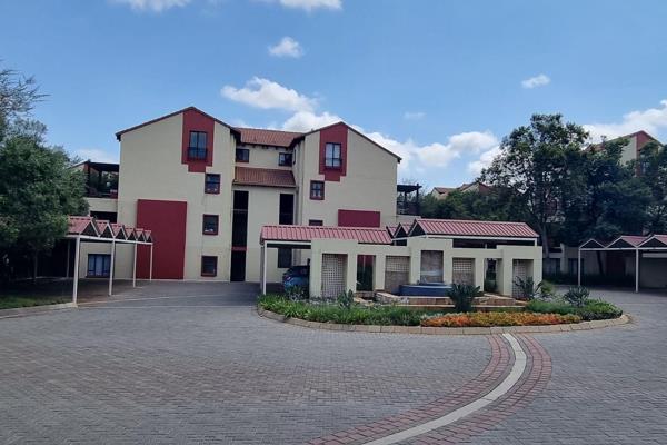 Bachelor flat on the first floor offering one bedroom/lounge, kitchen and bathroom with shower. Open balcony. 
The Oukraal Estate is a ...