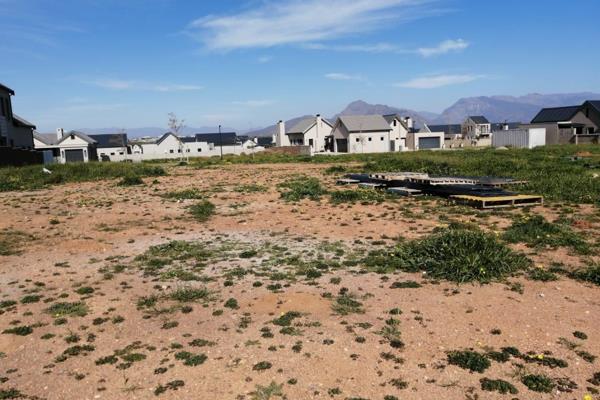 Altona is a fast growing development in Worcester situated close to the N1, 1.5 hours  from Cape Town, and close to Golden Valley ...