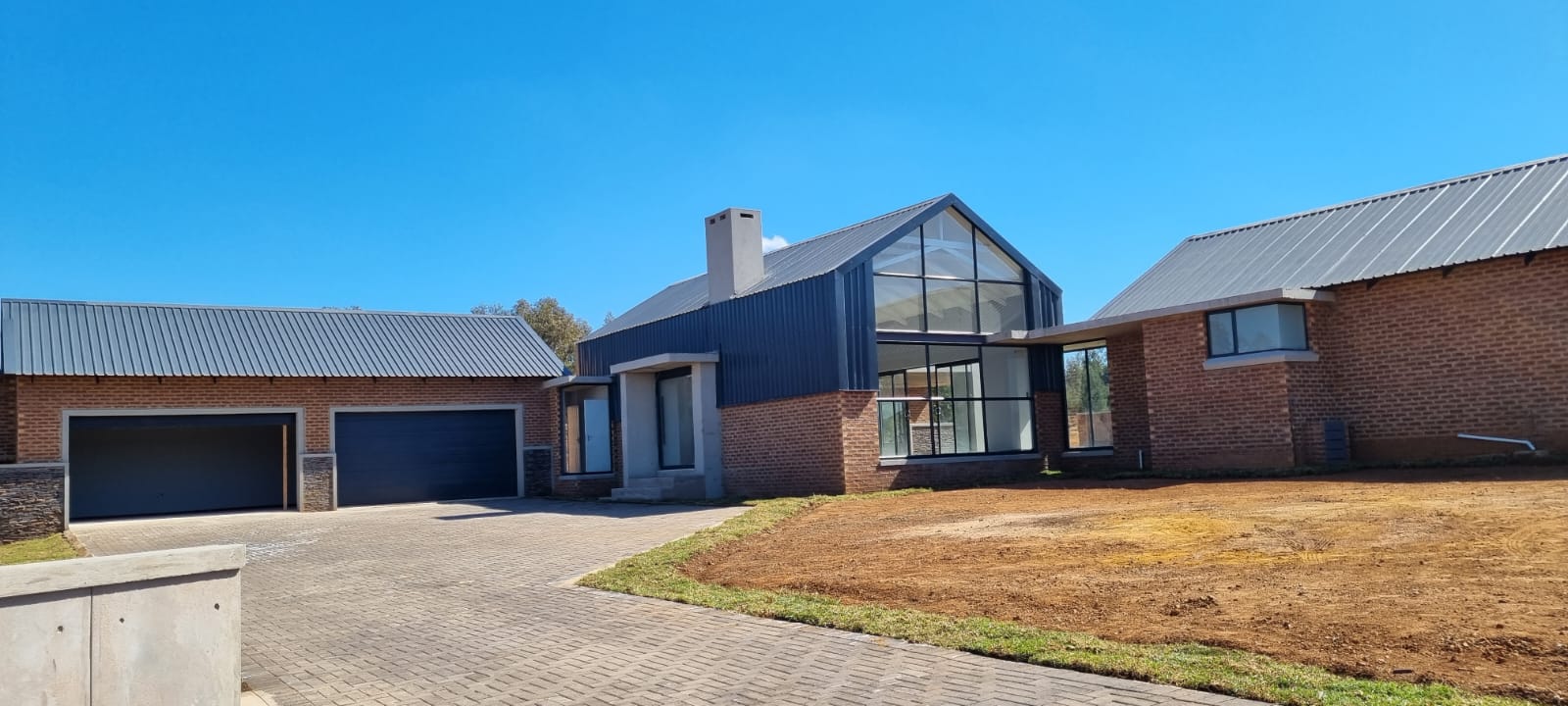 4 Bedroom House for sale in Glen Cullen Private Country Estate P24