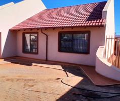 House for sale in Mahwelereng Zone B