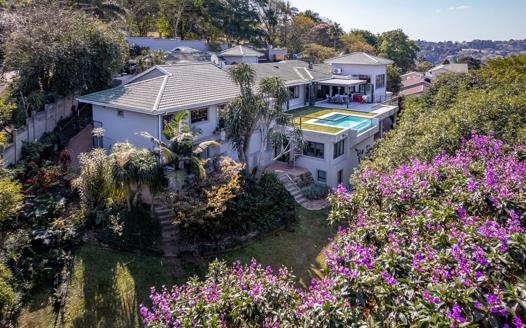 5 Bedroom House for sale in Kloof