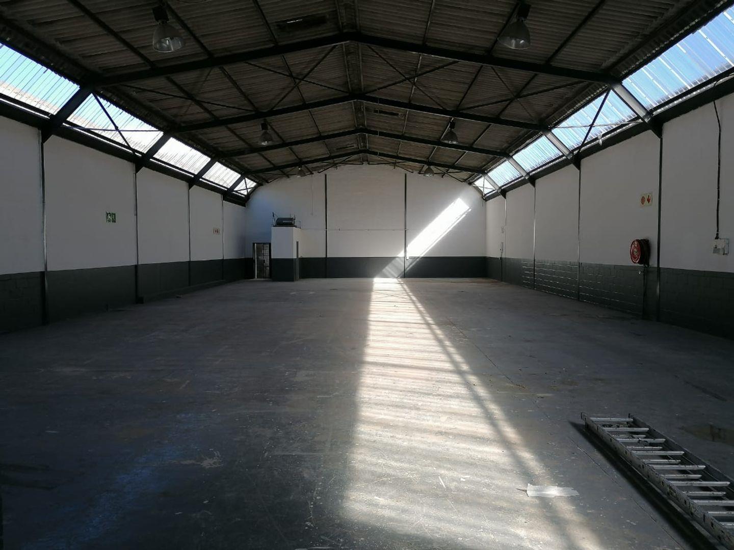 Industrial property to rent in Montague Gardens - 21 Marconi Road
