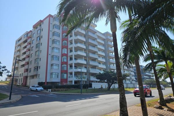 This spacious 2 bedroomed apartment on Umhlanga Ridge, has a drive -up access, excellent ...