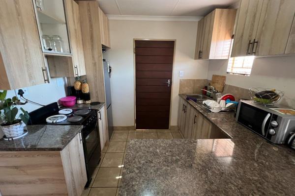 This neat and welll kept property is now available for your growing family, it located perfectly in the middle of sky city for easy ...