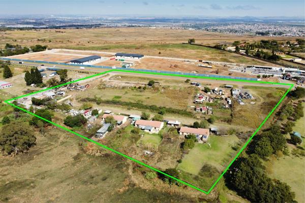 With 200m of high traffic volume road frontage on the busy R562 this prime site is an ...