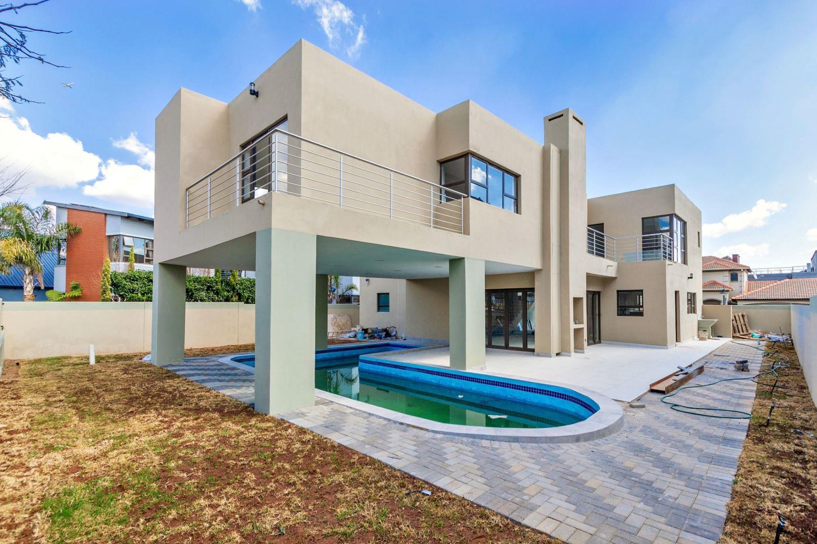 Glen Eagle Estate Property Property and houses for sale in Glen Eagle