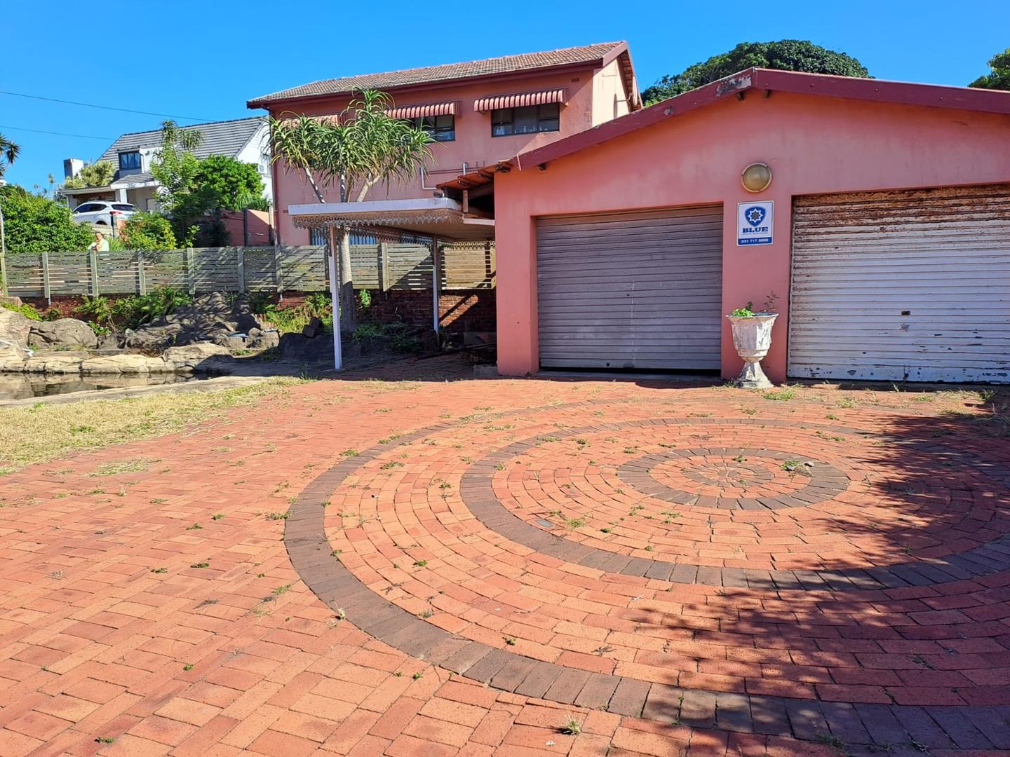 4 Bedroom House for sale in Bluff P24113085139