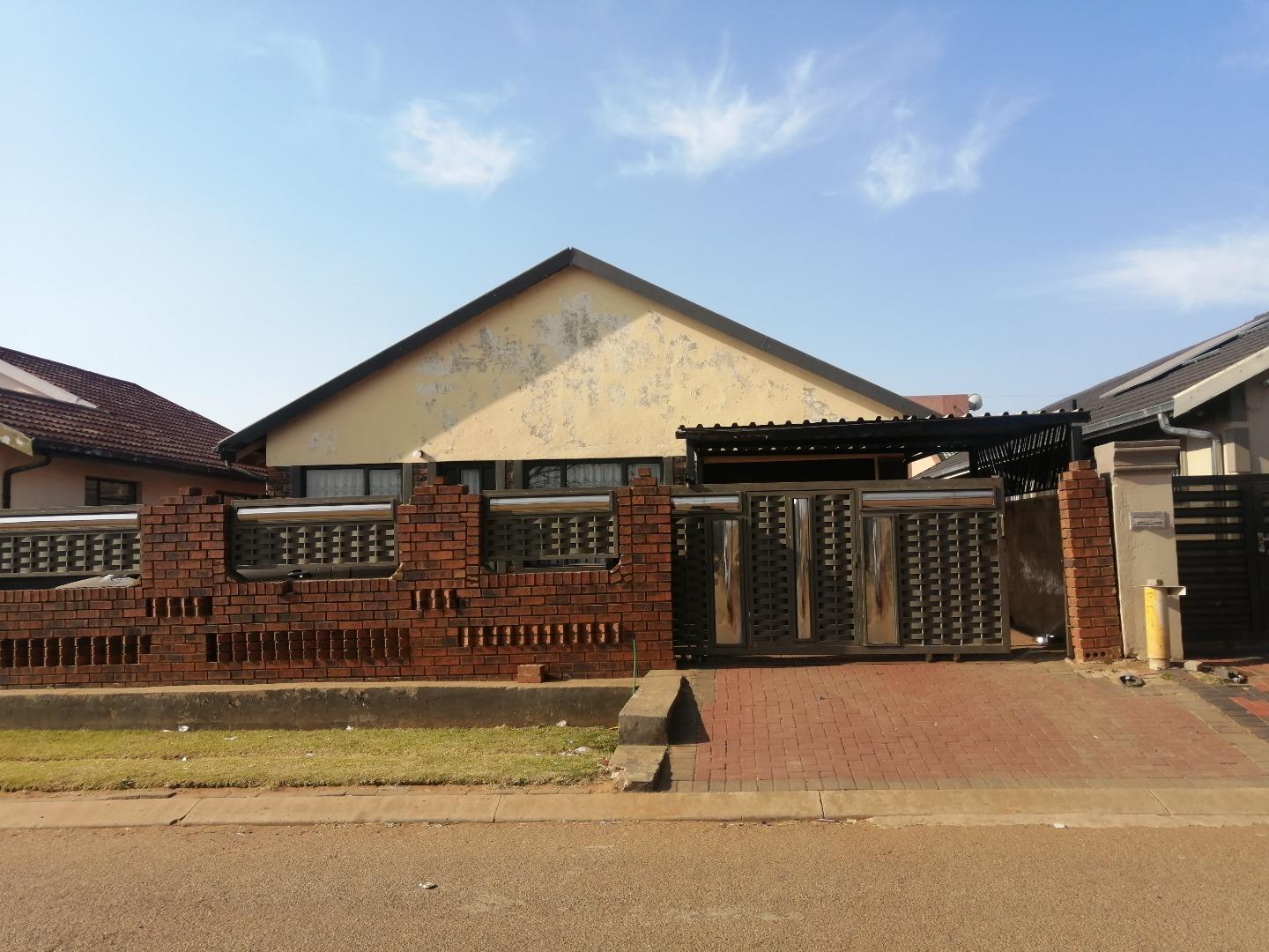 sebokeng-zone-10-property-property-and-houses-for-sale-in-sebokeng