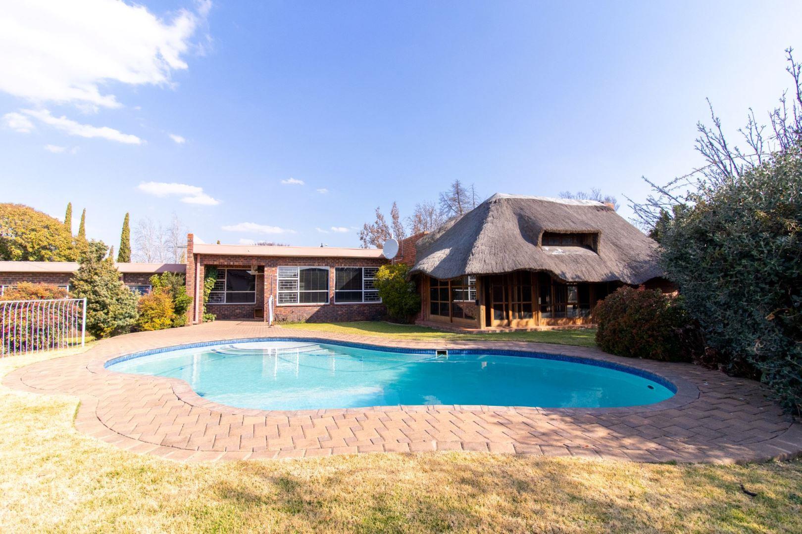 4 Bedroom House for sale in Universitas Ridge P24113089527