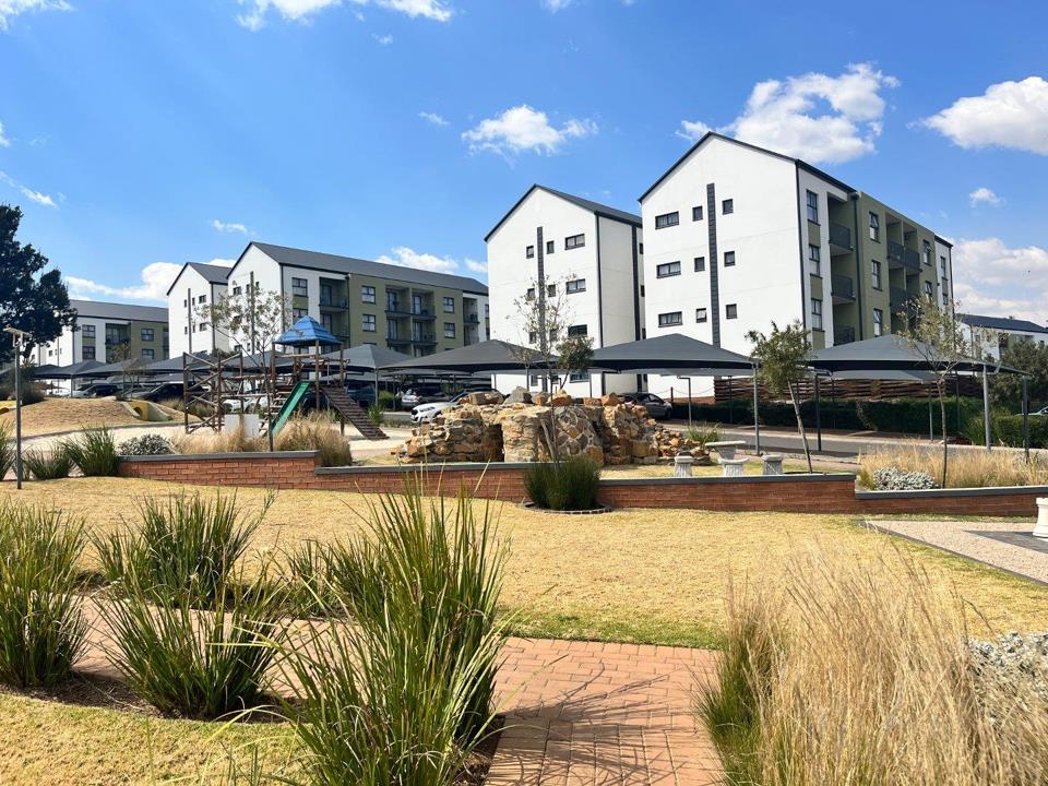 Listing number: P24-113096837, Image number: 1, Welcome to Greenpark