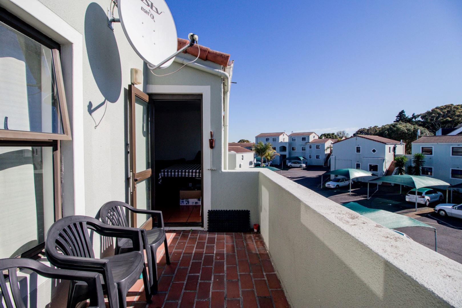 2 Bedroom Apartment / flat for sale in De Tijger 6 Atlantis Close