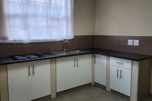 1 Bedroom Out House To Rent In Asherville. Close To All Amenities. Spacious Fully Fitted Kitchen Beautifully Renovated bedroom and ...