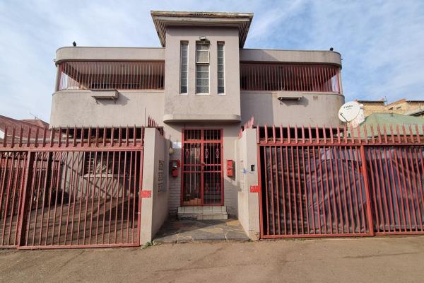 Spacious 2 bedroom house to rent in Bellevue East (Yeoville) at Longleat, Isipingo ...