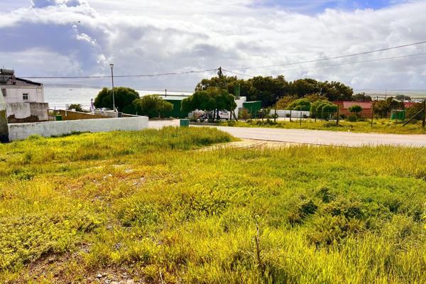 Exclusive Mandate, Embrace the opportunity to own a generously sized vacant plot nestled ...