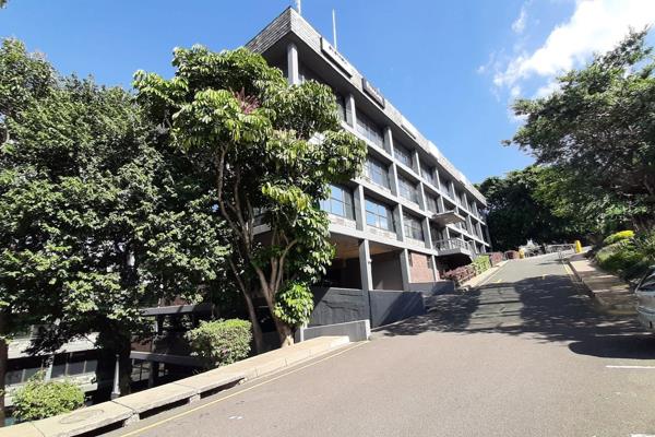 This is a neat and well managed office block that has a 125sqm office located on the second floor for in Westville. 

The premises is ...