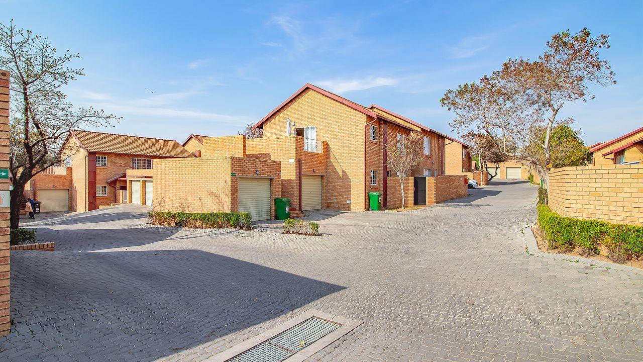 The Reeds Property Property and houses for sale in The Reeds