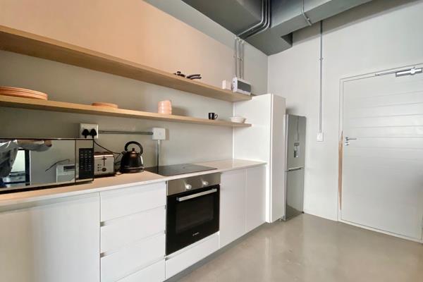 Spacious and furnished studio apartment.

This beautiful modern and sleek studio apartment is centrally situated. With its industrial ...