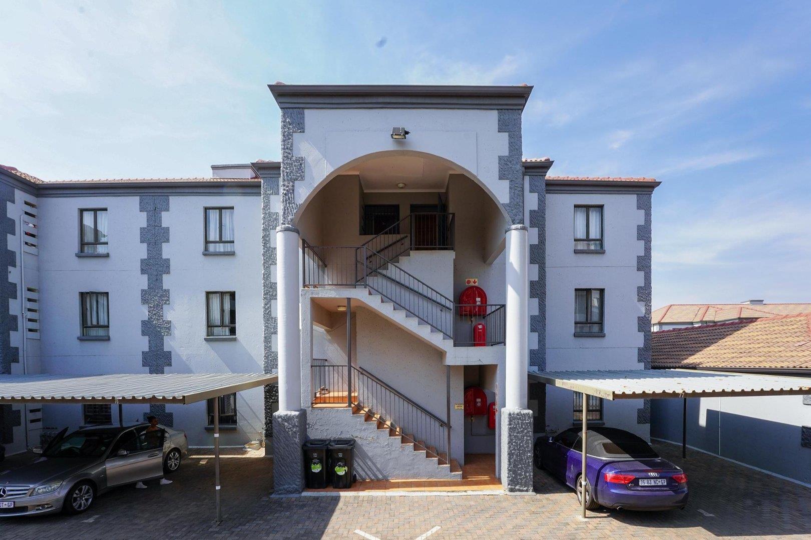 2 Bedroom Apartment / flat for sale in Northgate 165 Montrose Avenue