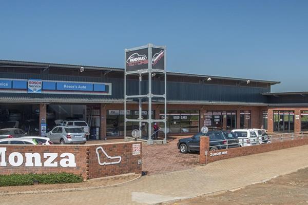 Monza Park is home to this A-Grade commercial unit which is available To Let in the Ballito Business Park. 

Features: Workshop Space ...