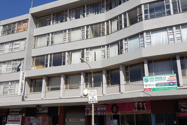 City Centre Office building is a well known  and popular building situated in Roodepoort CBD.  Office 405 is on the 4th Floor fully ...