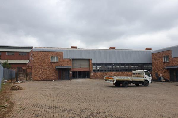 This 800m2 Factory Space is available to Rent and is situated in Wadeville close to N3 and N17 highways. There is good nautural light ...