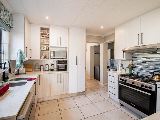 4 Bedroom House for Sale in Mayville