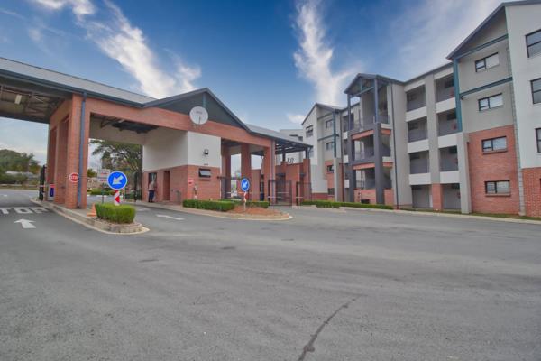 This apartment boasts 2 bedrooms and 1 bathroom, featuring an open plan living space. 

Conveniently situated near Northgate Shopping ...