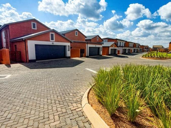 Security Development for Sale in Louwlardia