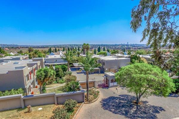 Marais Steyn Park, Edenvale, Property For Sale:
Located in the sought-after suburb of Marais Steyn Park, this spacious first-floor unit ...