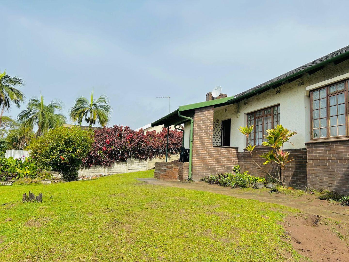 4 Bedroom House for sale in Yellowwood Park P24113220830