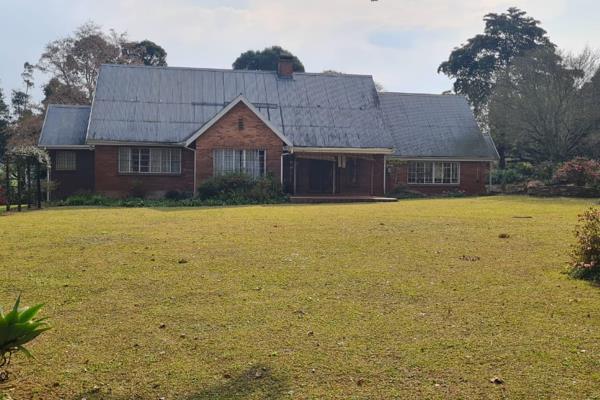 Looking for peace and tranquillity, after a hectic day…! 
This home in Richmond set on a 7000m&#178;, has a warm ambience and  ...