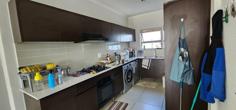 3 Bedroom Apartment / flat for sale in Greenstone Ridge - P24-113229764