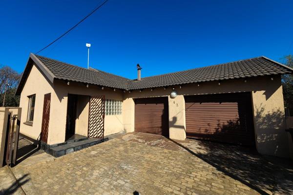 Located in Eike Park, this neat property has the following on offer:
- Three bedrooms ...