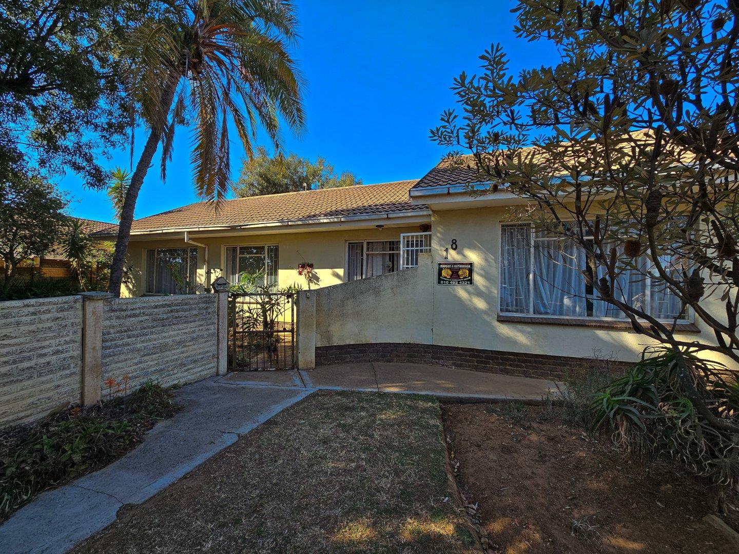 4 Bedroom House for sale in Greenhills 18 Clydesdale Crescent P24113231546