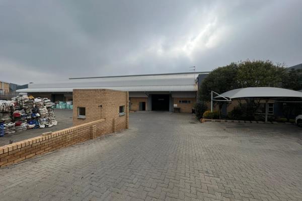 SOLE MANDATE on This Modern A grade facility is situated in access controlled industrial park in Chloorkop and measures approximately ...