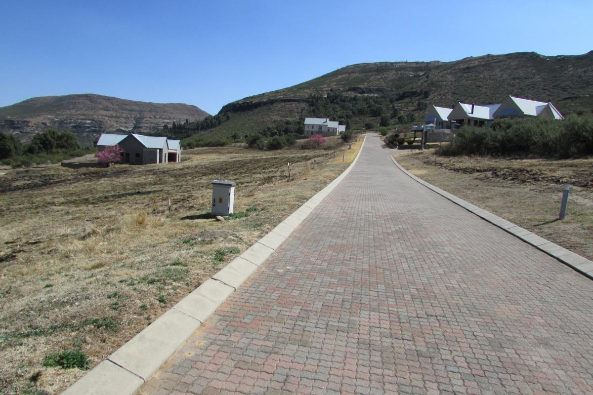 Vacant land / plot for sale in Clarens Mountain Estate P24113246071