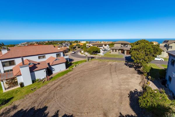 Discover the opportunity to craft your dream home upon one of the last remaining vacant plots within the esteemed Mossel Bay Golf ...