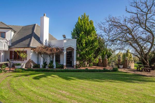 An Agricultural Zone 1 property of 1.48ha with consent use for tourist facilities and service trade between Stellenbosch and Somerset ...