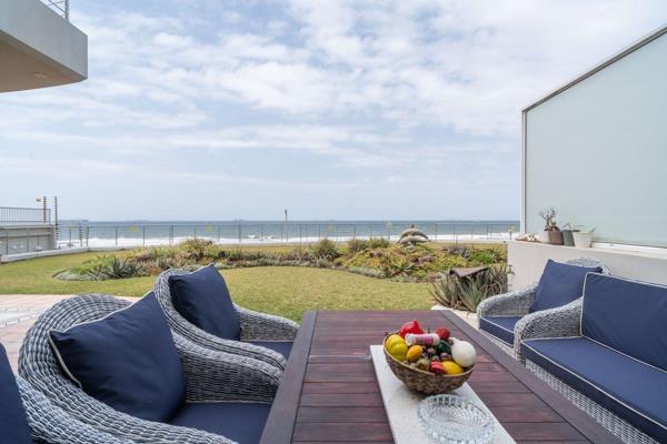 Exclusive luxurious and ideally situated with direct Umhlanga beach and promenade ...