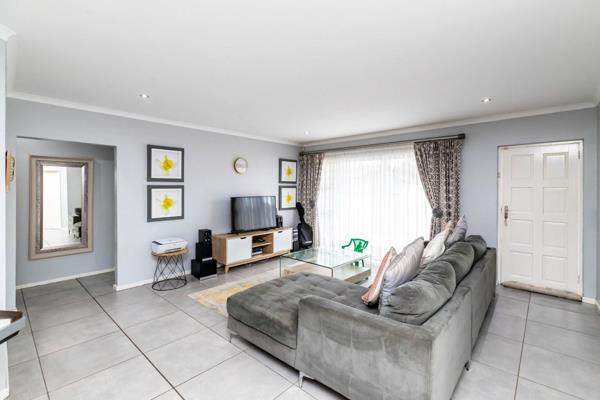 This light filled and stylish home is located in a small secure estate. The open plan ...