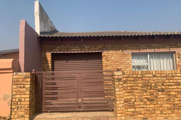 This beautiful house is located in a peaceful area, neatly tiled and well maintained nothing to fix, just move in and relax. Family ...