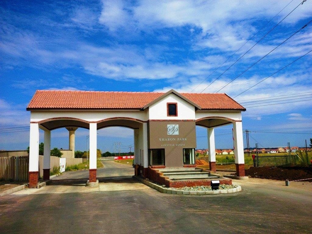 House for sale in Sharon Park P24113264881