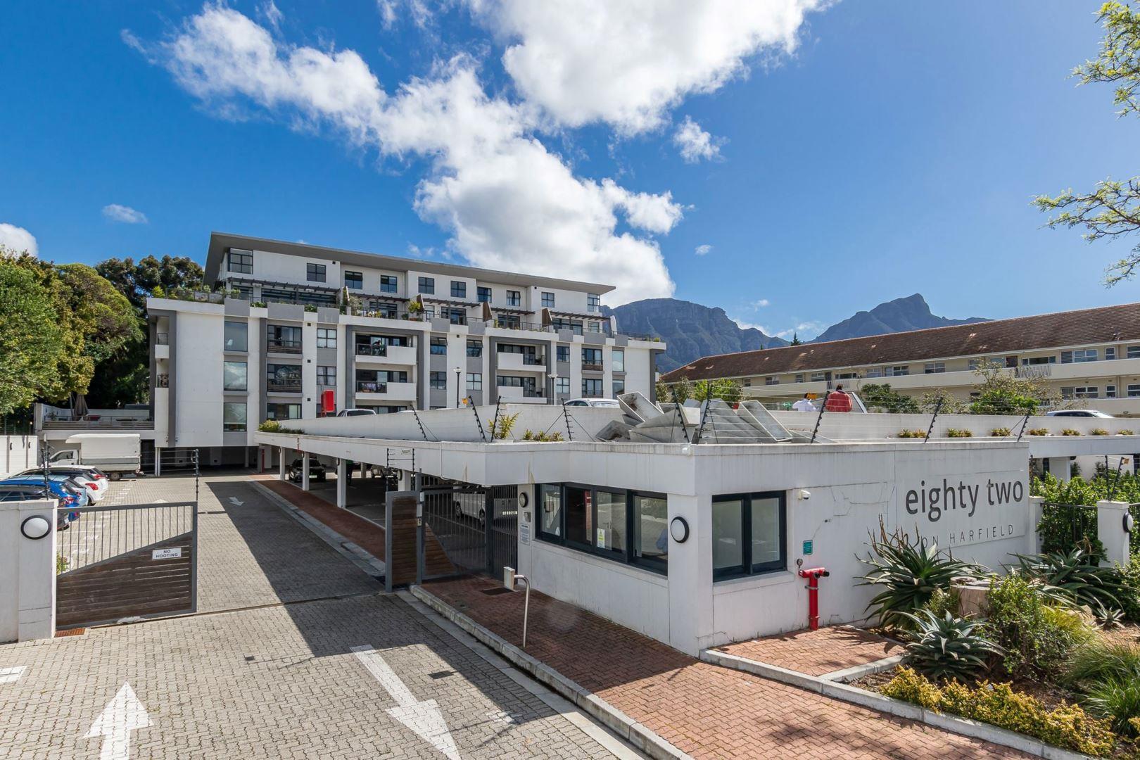 2 Bedroom Apartment / flat for sale in Kenilworth Upper P24113221306