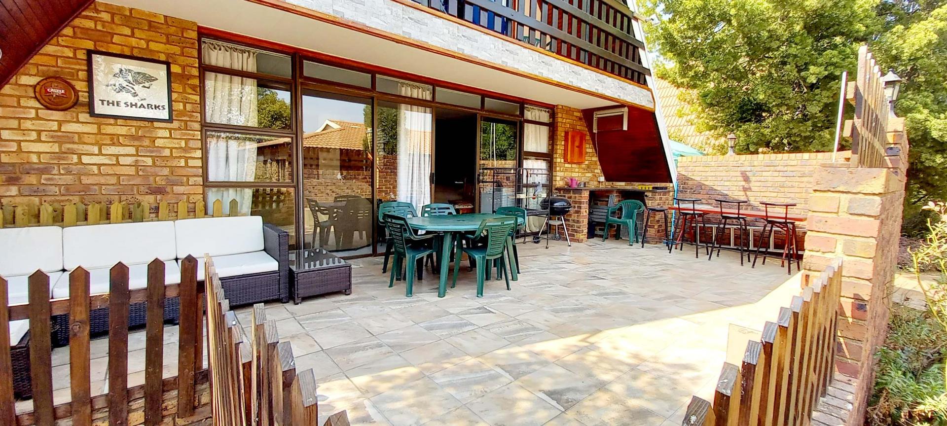 2 Bedroom House for sale in Vaal Marina 11 Ss Port O'call, 2 Ring