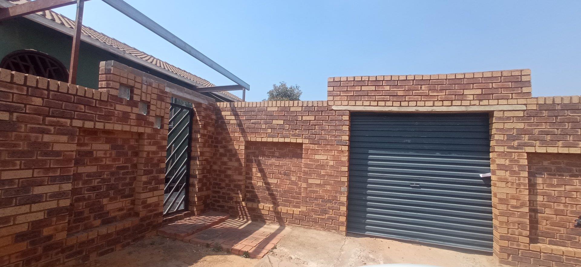 3 Bedroom House for sale in Saulsville 55 Saulsville Street P24