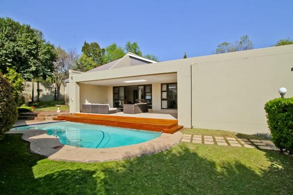 Bordering Bryanston and close to all hi-ways, Sandton CBD and great schools. Large ...