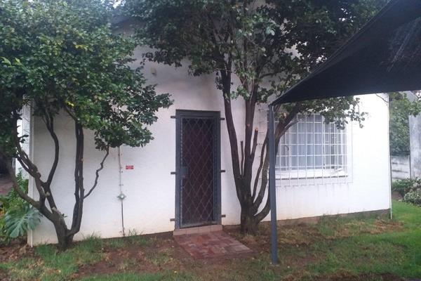 Charming bachelor cottage for rent in Blairgowrie.
Ideal for single professional or ...