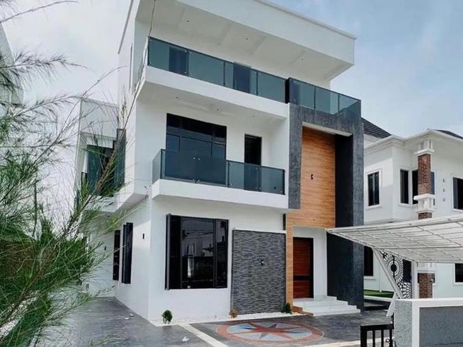 5 Bedroom House for Sale in Lekki