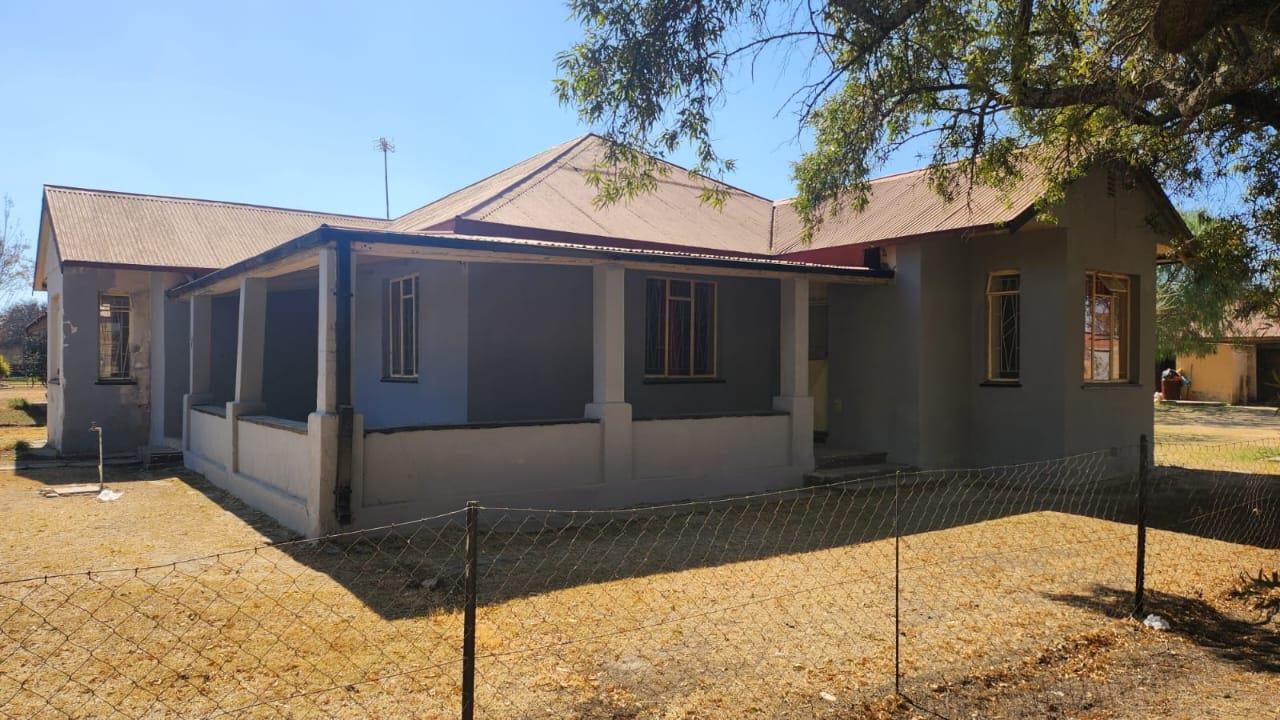 House for sale in Oranjeville P24113299250